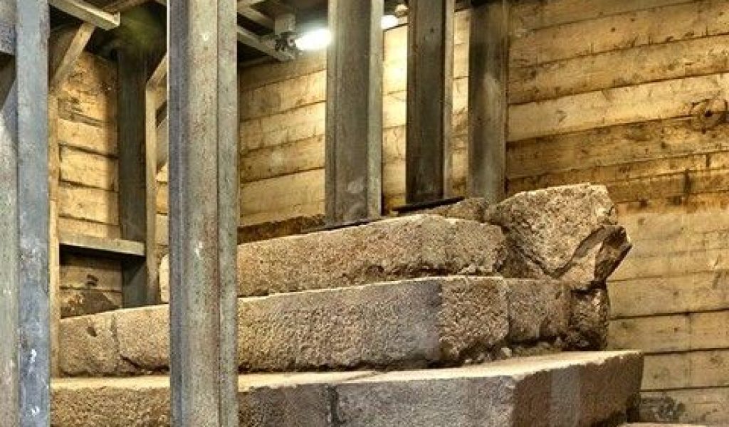 Descubierta en Jerusalén una misteriosa escalera de forma piramidal con dos mil años de antigüedad