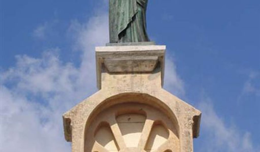 El cardenal Kasper presidió en Deir Rafat la festividad de Nuestra Señora, Reina de Palestina