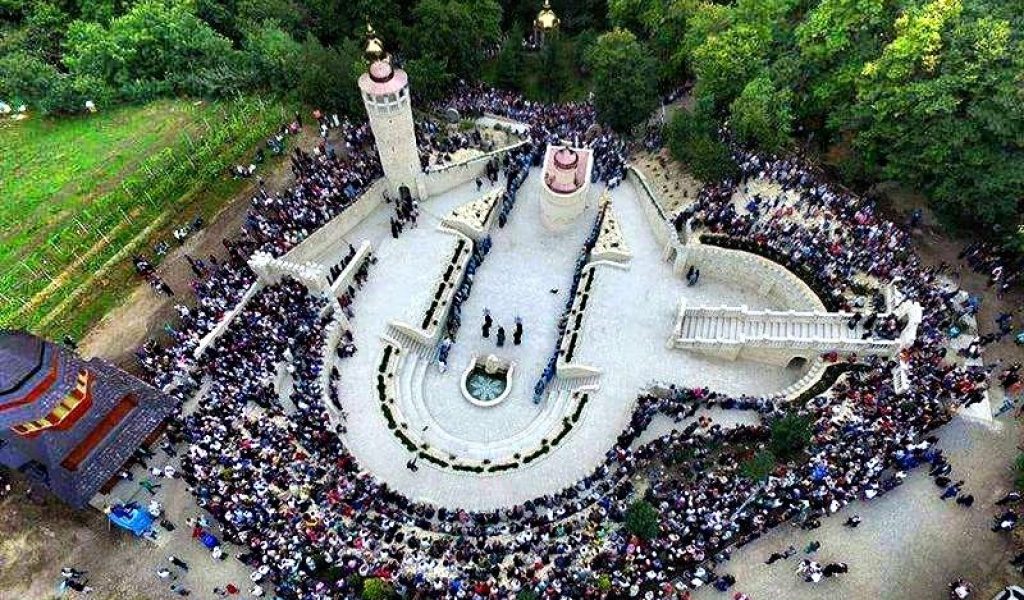 El Custodio de Tierra Santa bendice una impresionante réplica en Ucrania del Edículo del Santo Sepulcro