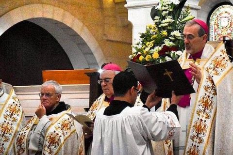 «Quien quiera encerrar el Evangelio en límites privados no ha entendido el deseo de Dios», dijo Pizzaballa en Belén