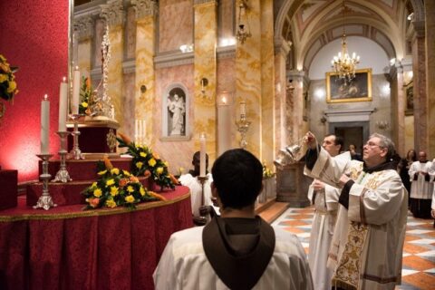 Llega a Tierra Santa una reliquia de la Santa Cuna del Niño Jesús que se custodiaba en Roma