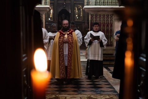 ¿Cómo es ser el sacristán en el Santo Sepulcro en medio del «status quo» de la basílica? Una labor complicada, estresante pero apasionante