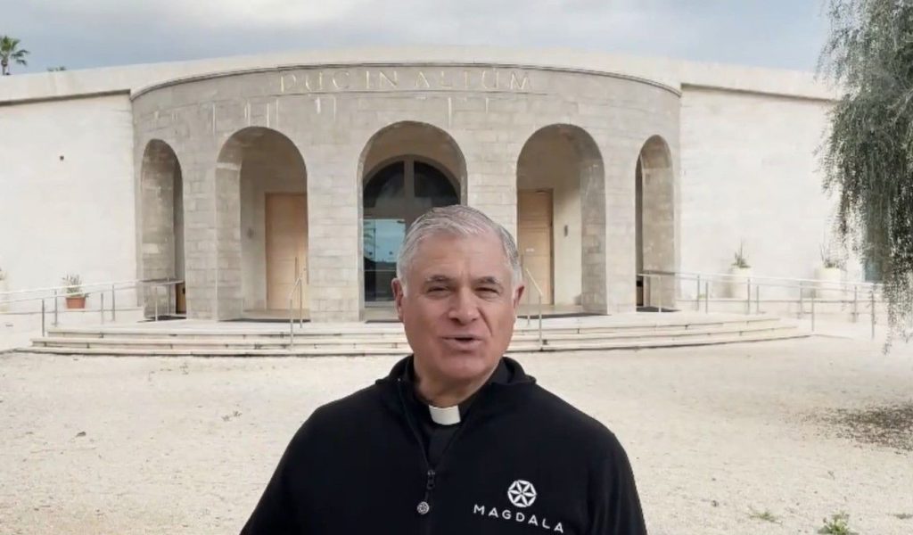 Desde Magdala, el padre Solana anima a ver la película «Tierra Santa, el último peregrino»