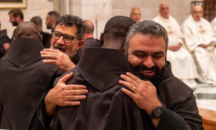 6 nuevos franciscanos hacen sus votos solemnes en Belén