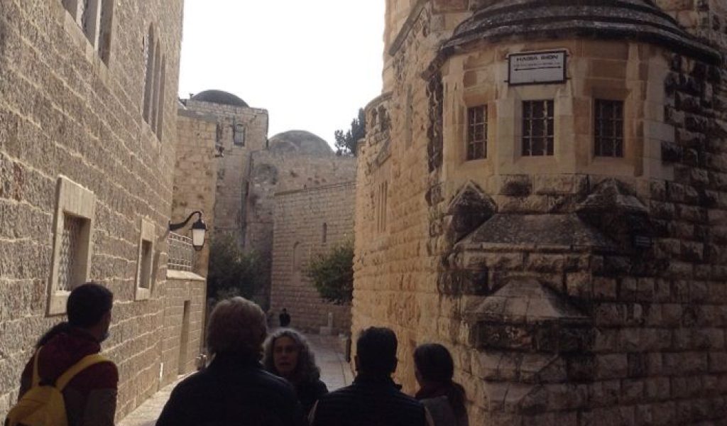 «Jerusalén, santa y cautiva»: un periodista español nos lleva por la Ciudad Santa, de cerca