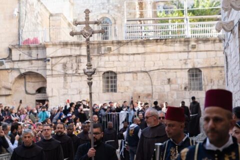 Del Gólgota al Sepulcro: la grandeza incomparable de la liturgia del Viernes Santo en Jerusalén