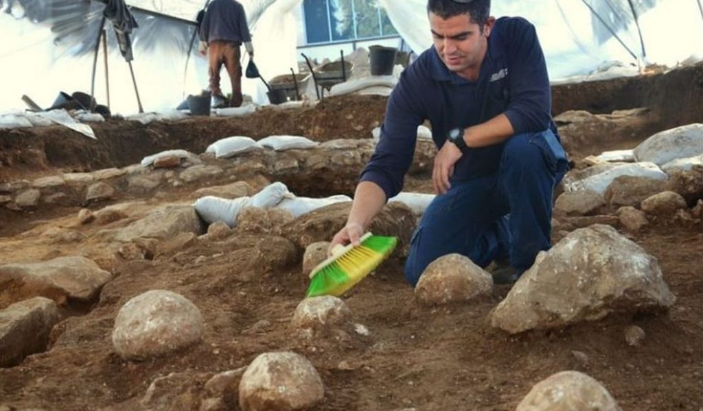 Hallan el armamento pesado que utilizaron los romanos en la destrucción del templo de Jerusalén que profetizó Jesús