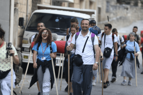 Un centenar de jóvenes recorre los pueblos de Siria, en la VIII marcha franciscana: «Disfrutamos de Dios y de la naturaleza»