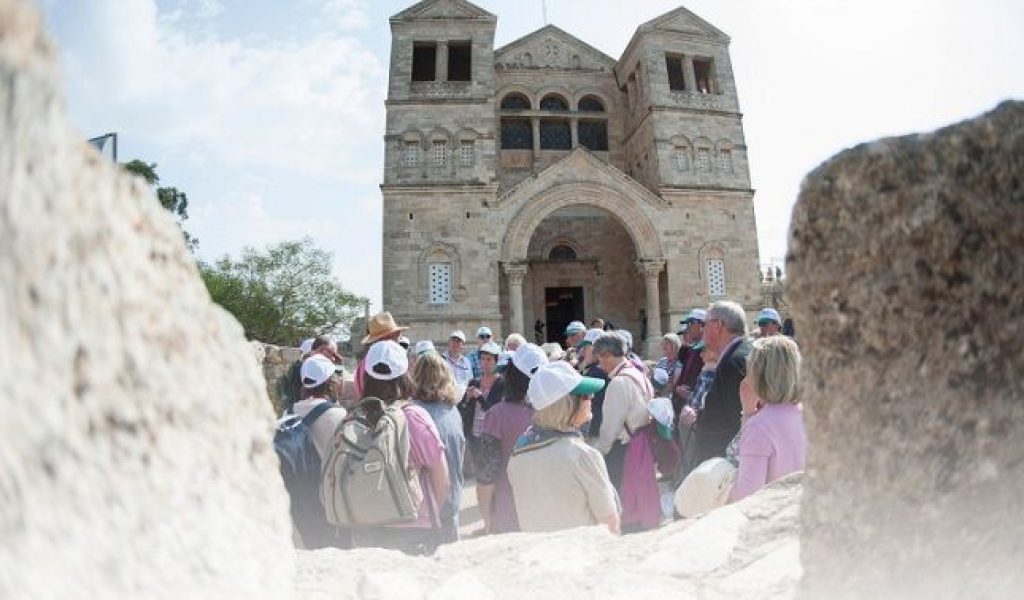 Peregrino, no turista; hay que tratarse con los cristianos locales: guía de los obispos ingleses