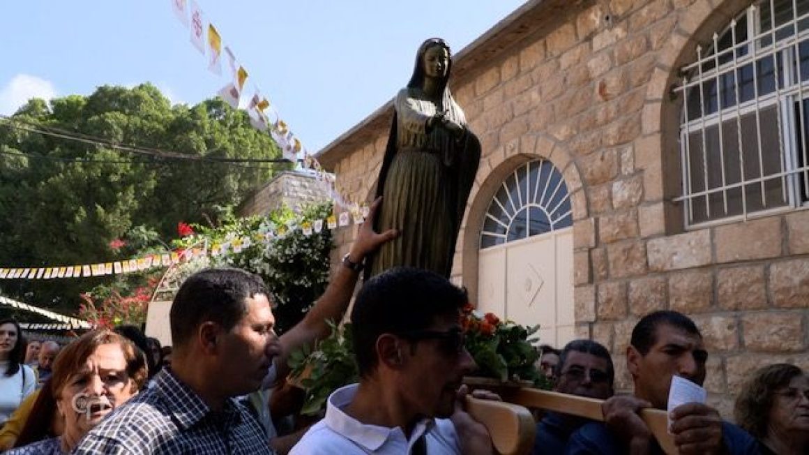 Imágenes de la gran asistencia de peregrinos a la fiesta de Nuestra Señora Reina de Palestina