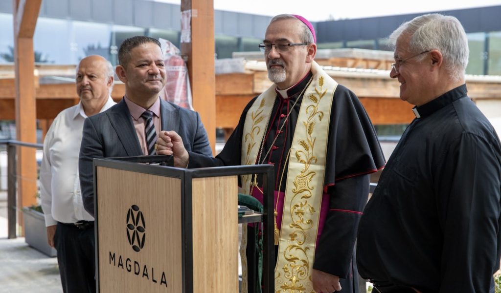 El patriarca de Jerusalén inaugura el Magdala Visitor Center… el lugar de acogida para los peregrinos en Galilea