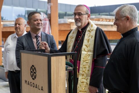 El patriarca de Jerusalén inaugura el Magdala Visitor Center… el lugar de acogida para los peregrinos en Galilea