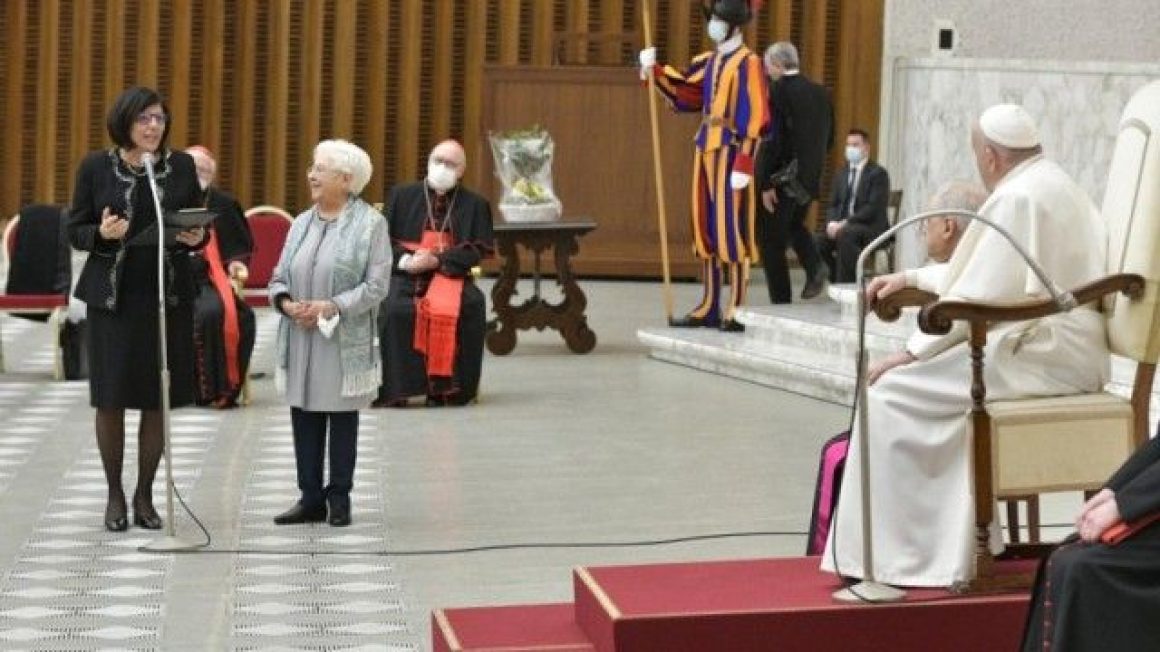 «El poder de la oración es crucial»: el llamado de la presidenta de los Focolares al Sínodo, sobre la guerra