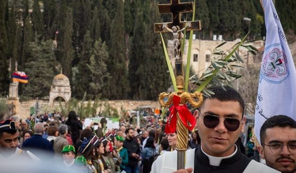 El Papa difunde una Carta a los Católicos de Tierra Santa: No estáis solos, les dice