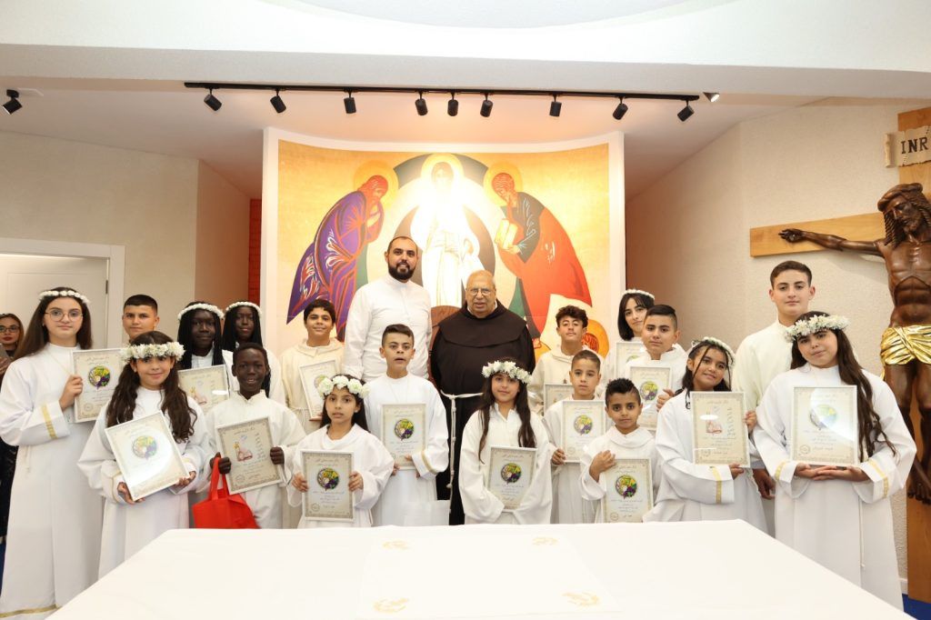 Comuniones y confirmaciones en la parroquia de Eilat, la ciudad más sureña de Israel