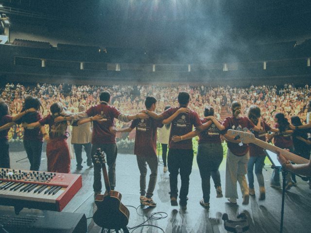 Concierto en el Encounter Magdala de 2024 en Puebla, México